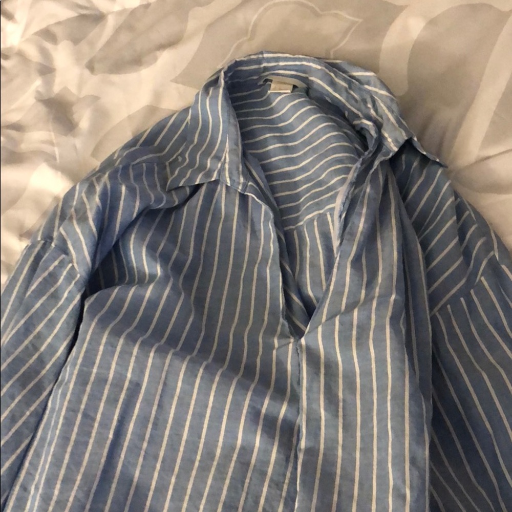 Over sized blue shirt